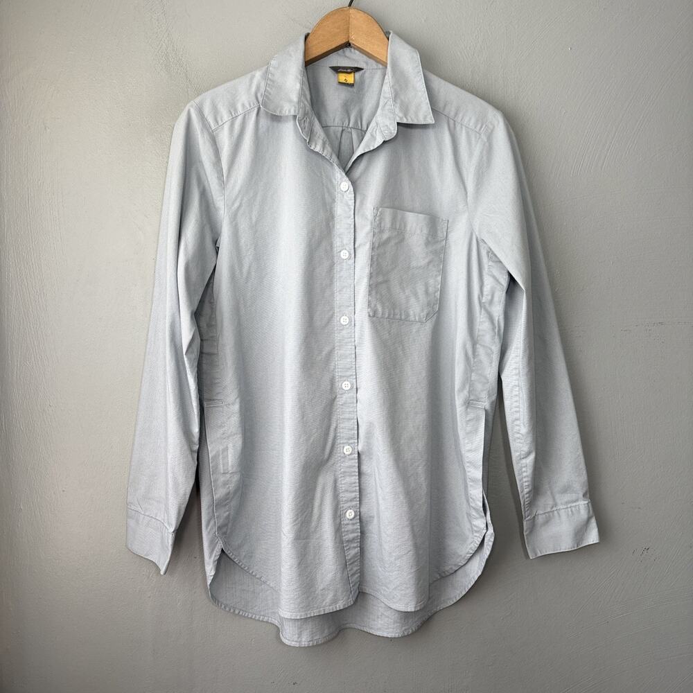 Eddie Bauer Travex Button Up Shirt Womens Size S Blue Minimalist Hiking Preppy